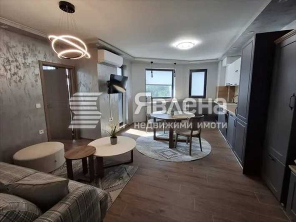 Дава се под наем Двустаен апартамент в София, Център - 68 кв.м за 870 € - Снимка #1