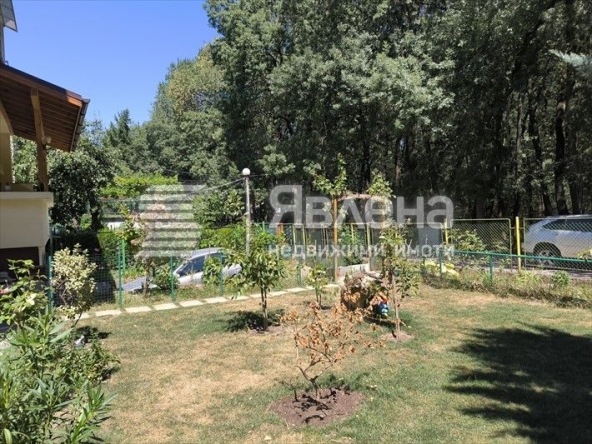 Етаж от къща в София, Лозенец - 264 кв.м за 3031 €/кв.м - Снимка #1