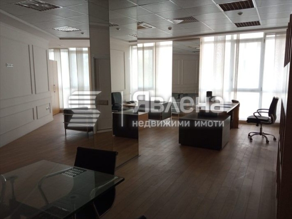 Дава се под наем Офис в Бургас, Изгрев - 105 кв.м за 964.41 € - Снимка #1