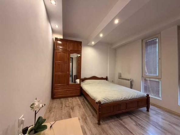 Дава се под наем Двустаен апартамент в София, Изток - 67 кв.м за 647.19 € - Снимка #1
