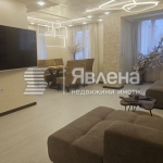 Дава се под наем Тристаен апартамент в Варна, Център - 100 кв.м за 1600 € - Снимка #1