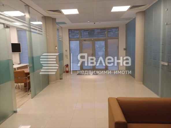 Магазин в София, Овча купел 1 - 202 кв.м за 763 €/кв.м - Снимка #1