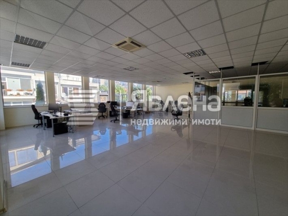 Офис в Велико Търново, Център - 77 кв.м за 497 €/кв.м - Снимка #1