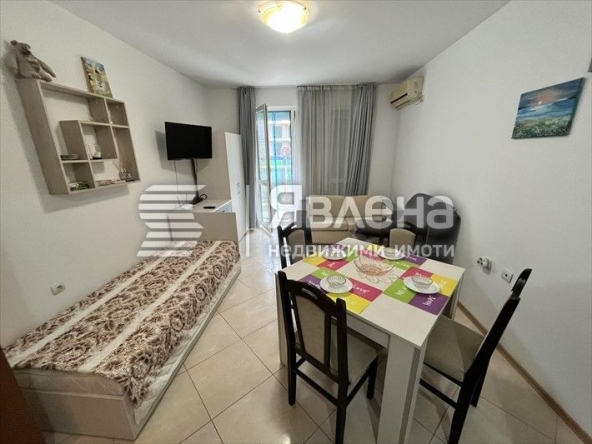 Двустаен апартамент в к.к. Слънчев бряг - 63 кв.м за 632 €/кв.м - Снимка #1