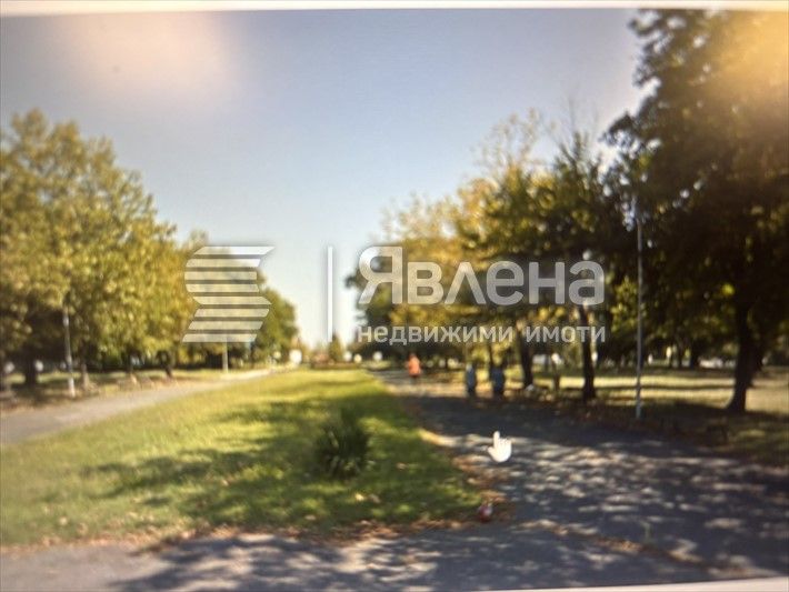 Магазин в Бургас, Изгрев - 49 кв.м за 1266 €/кв.м - Снимка #1