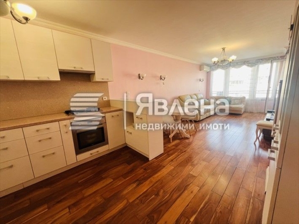 Четиристаен апартамент в София, Младост 4 - 140 кв.м за 2493 €/кв.м - Снимка #1