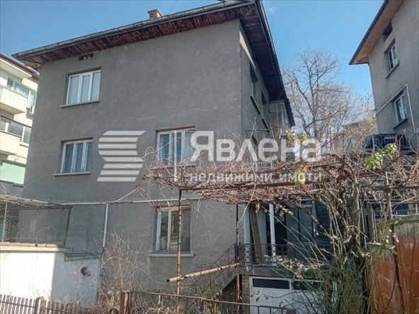 Етаж от къща в Благоевград, Широк център - 100 кв.м за 850 €/кв.м - Снимка #1