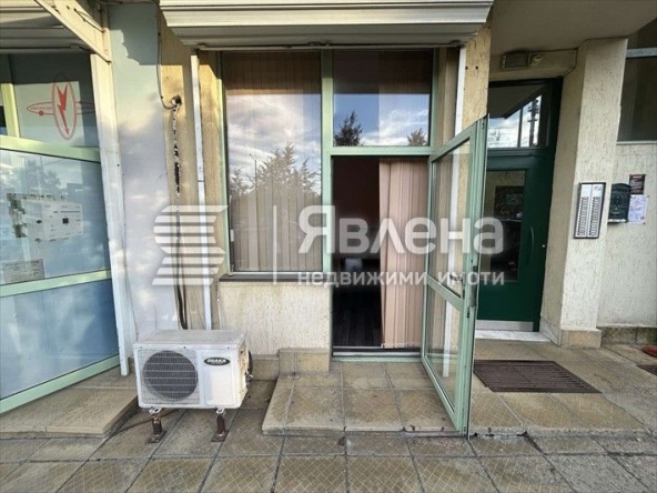 Дава се под наем Магазин в София, Люлин 8 - 14 кв.м за 150 € - Снимка #1
