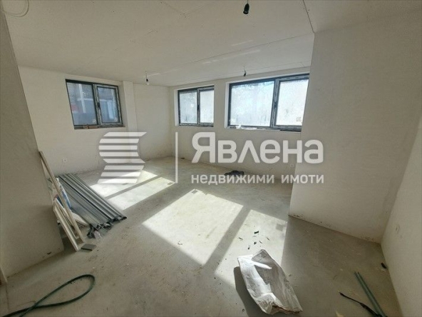 Двустаен апартамент в Варна, Бриз - 62 кв.м за 2000 €/кв.м - Снимка #1