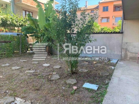 Етаж от къща в Приморско - 90 кв.м за 634 €/кв.м - Снимка #1