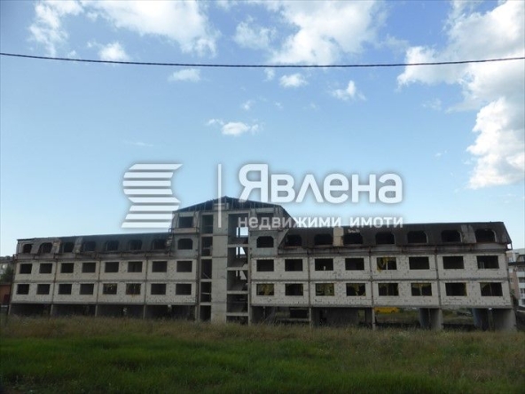 Хотел в с. Горна Малина, Област София-област - 944 кв.м за 795 €/кв.м - Снимка #1