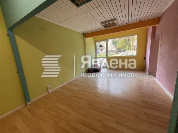 Дава се под наем Магазин в София, Сердика - 52 кв.м за 400 € - Снимка #1