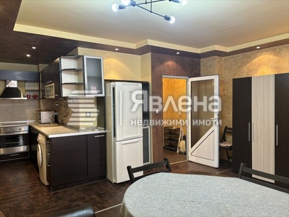 Дава се под наем Едностаен апартамент в Варна, Цветен квартал - 45 кв.м за 275 € - Снимка #1