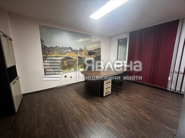 Дава се под наем Офис в София, Център - 21 кв.м за 168 € - Снимка #1