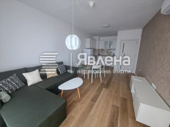 Дава се под наем Двустаен апартамент в Варна, Възраждане 4 - 55 кв.м за 460 € - Снимка #1