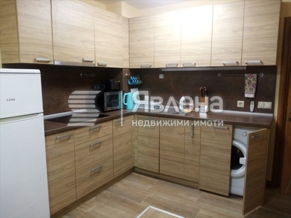 Дава се под наем Двустаен апартамент в Поморие - 53 кв.м за 306 € - Снимка #1