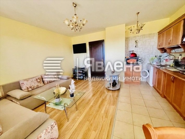 Двустаен апартамент в с. Приселци, Област Варна - 56 кв.м за 1233 €/кв.м - Снимка #1