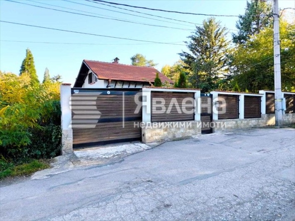 Парцел в София, в.з. Американски колеж - 900 кв.м за 440 €/кв.м - Снимка #1