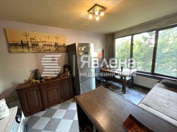 Тристаен апартамент в Бургас, Братя Миладинови - 74 кв.м за 1784 €/кв.м - Снимка #1