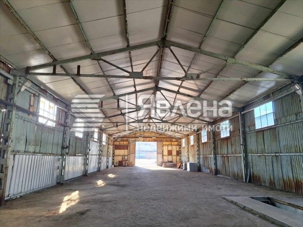 Склад в Ямбол, Промишлена зона - 2896 кв.м за 265 €/кв.м - Снимка #1