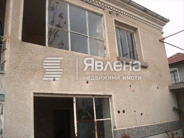 Къща в с. Маломир, Област Ямбол - 190 кв.м за 43 €/кв.м - Снимка #1