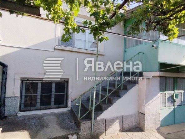 Къща в с. Яздач, Област Стара Загора - 140 кв.м за 300 €/кв.м - Снимка #1