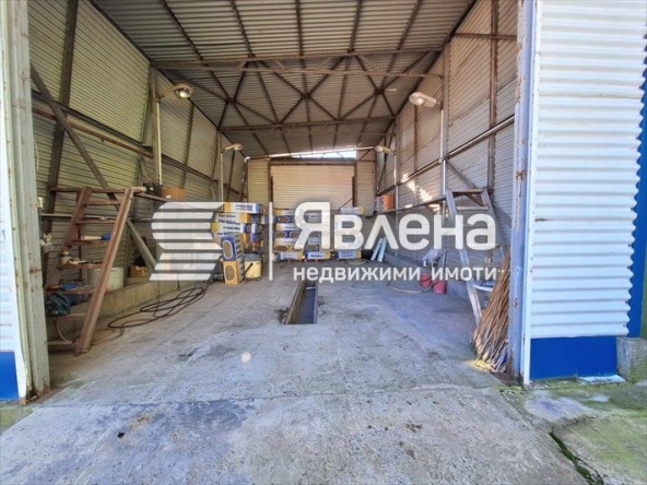 Дава се под наем Склад в Ямбол, Промишлена зона - 71 кв.м за 306 € - Снимка #1