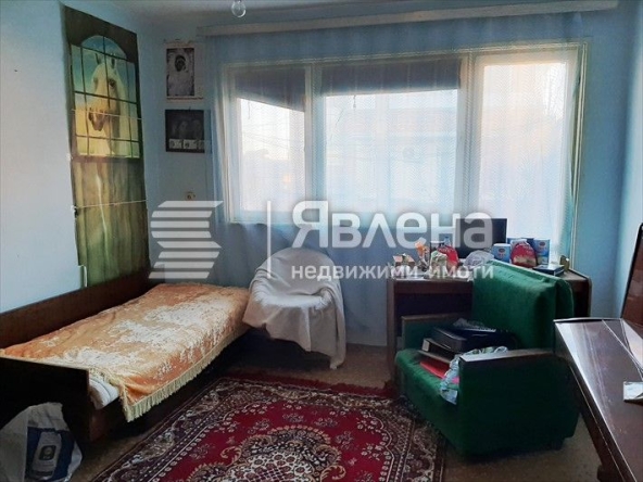 Етаж от къща в Ямбол, Каргон - 176 кв.м за 554 €/кв.м - Снимка #1
