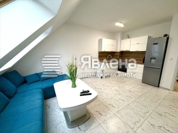 Дава се под наем Двустаен апартамент в Варна, Колхозен пазар - 70 кв.м за 650 € - Снимка #1