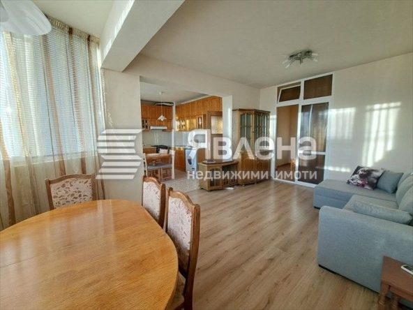 Дава се под наем Двустаен апартамент в Варна, Цветен квартал - 65 кв.м за 435 € - Снимка #1