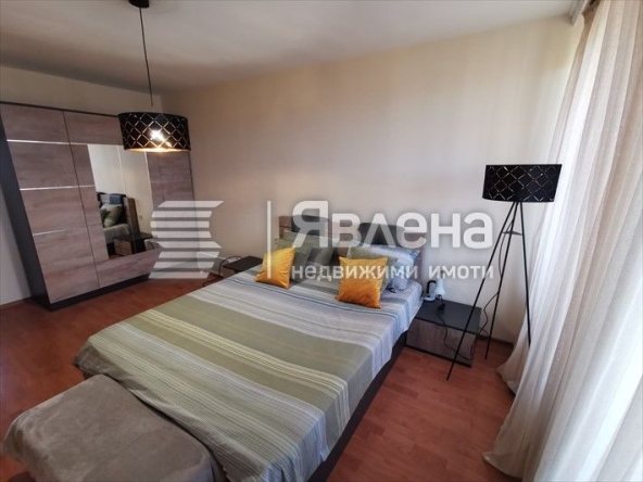 Дава се под наем Двустаен апартамент в Бургас, Лазур - 67 кв.м за 500 € - Снимка #1