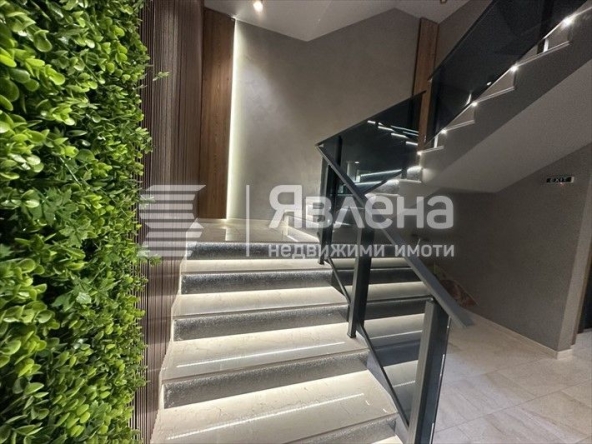 Тристаен апартамент в Пловдив, Мараша - 105 кв.м за 2248 €/кв.м - Снимка #1