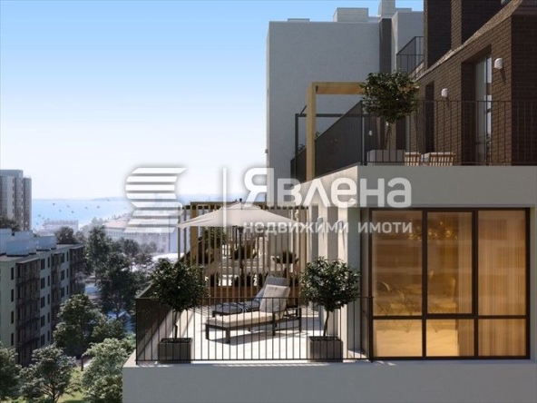 Четиристаен апартамент в Варна, Изгрев - 162 кв.м за 1544 €/кв.м - Снимка #1