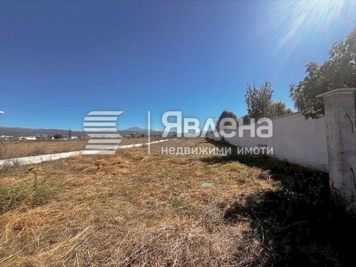 Парцел в Благоевград, Втора промишлена зона - 1001 кв.м за 53 €/кв.м - Снимка #1