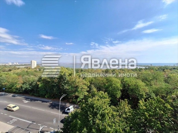 Четиристаен апартамент в Бургас, Лазур - 210 кв.м за 1810 €/кв.м - Снимка #1