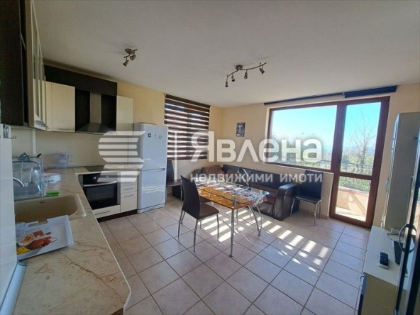 Дава се под наем Двустаен апартамент в Варна, Аспарухово - 60 кв.м за 358 € - Снимка #1