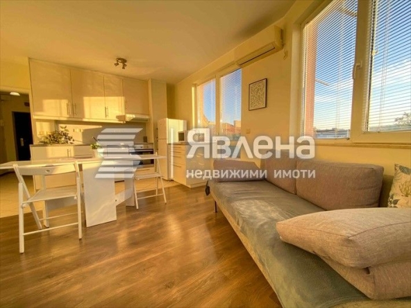 Двустаен апартамент в Варна, Виница - 61 кв.м за 2048 €/кв.м - Снимка #1