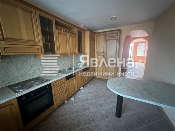 Многостаен апартамент в Варна, Спортна зала - 253 кв.м за 1673 €/кв.м - Снимка #1