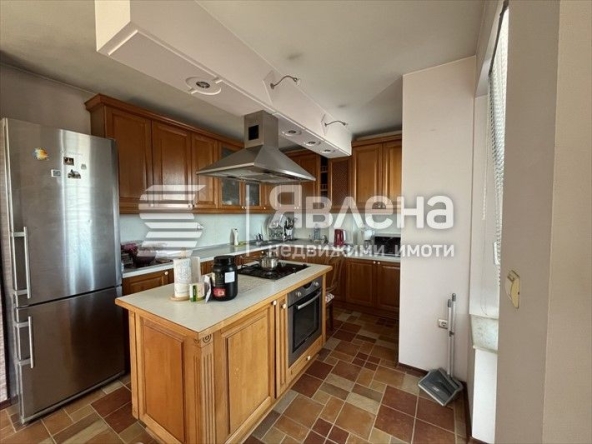 Многостаен апартамент в Варна, Бриз - 190 кв.м за 2264 €/кв.м - Снимка #1