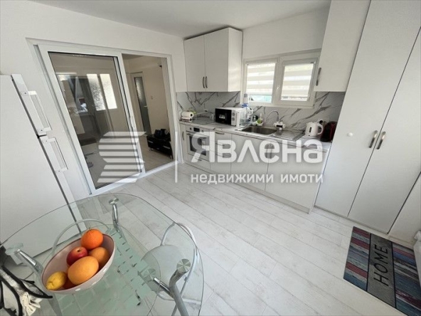 Тристаен апартамент в Несебър - 40 кв.м за 1313 €/кв.м - Снимка #1