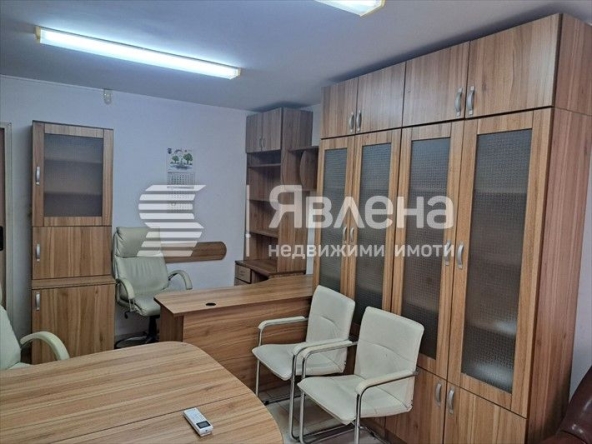 Дава се под наем Офис в Варна, Левски - 30 кв.м за 210 € - Снимка #1