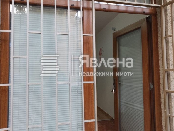 Магазин в Бургас, Център - 77 кв.м за 1052 €/кв.м - Снимка #1