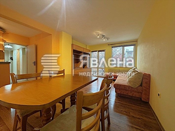 Тристаен апартамент в Варна, Колхозен пазар - 87 кв.м за 1932 €/кв.м - Снимка #1