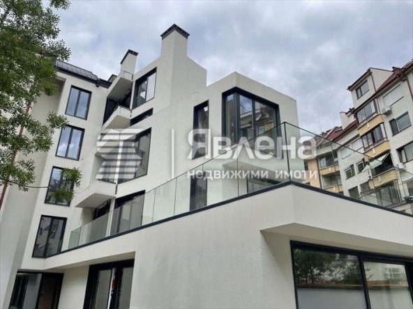 Офис в София, Медицинска академия - 195 кв.м за 2500 €/кв.м - Снимка #1