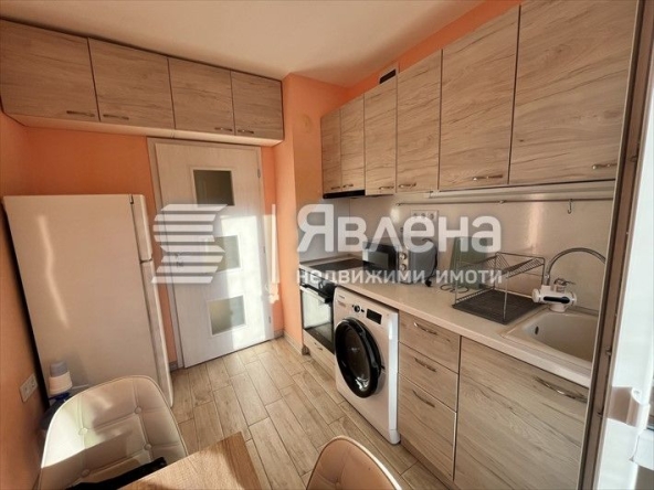 Дава се под наем Тристаен апартамент в Варна, ВИНС - 57 кв.м за 430 € - Снимка #1