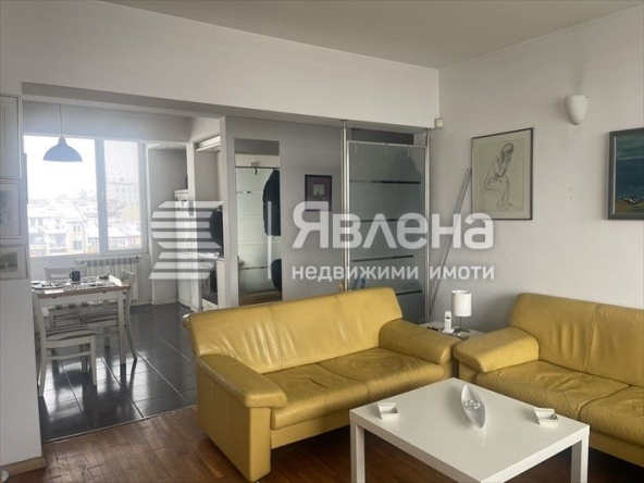 Дава се под наем Двустаен апартамент в София, Център - 81 кв.м за 800 € - Снимка #1