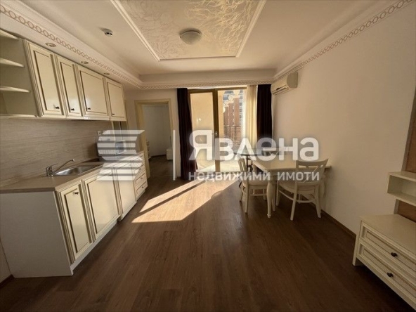 Двустаен апартамент в к.к. Слънчев бряг - 79 кв.м за 1949 €/кв.м - Снимка #1