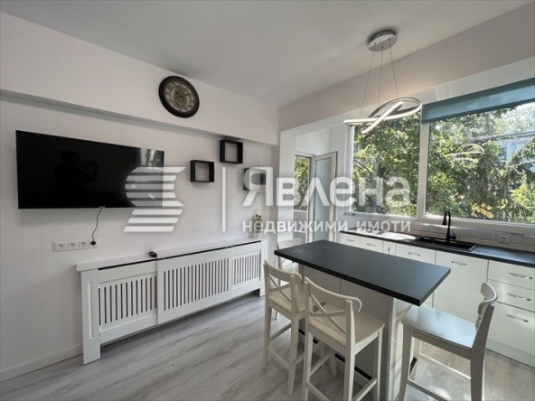 Дава се под наем Тристаен апартамент в Бургас, Лазур - 85 кв.м за 750 € - Снимка #1