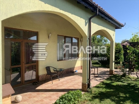 Къща в с. Близнаци, Област Варна - 166 кв.м за 1440 €/кв.м - Снимка #1