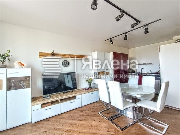 Дава се под наем Тристаен апартамент в Варна, Чайка - 108 кв.м за 1800 € - Снимка #1